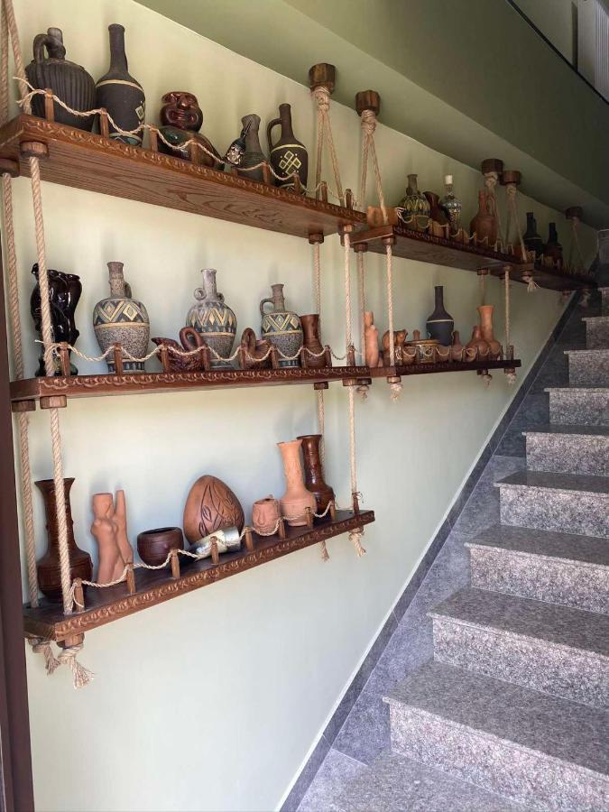 Bed and Breakfast Art Hole Kutaissi Exterior foto