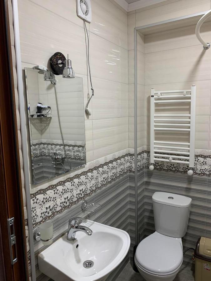 Bed and Breakfast Art Hole Kutaissi Exterior foto