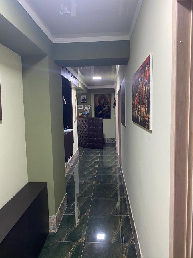 Bed and Breakfast Art Hole Kutaissi Exterior foto