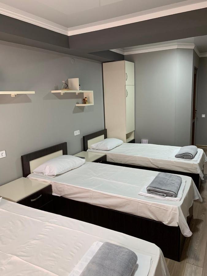 Bed and Breakfast Art Hole Kutaissi Exterior foto